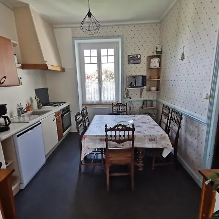 Maison Bretonne Traditionnelle *
